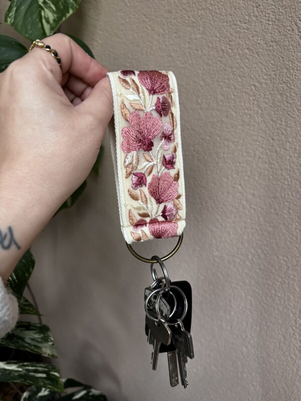 Vintage sleutelhanger Flora pink