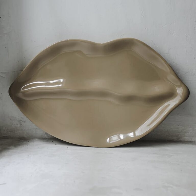Lip plate | Beige