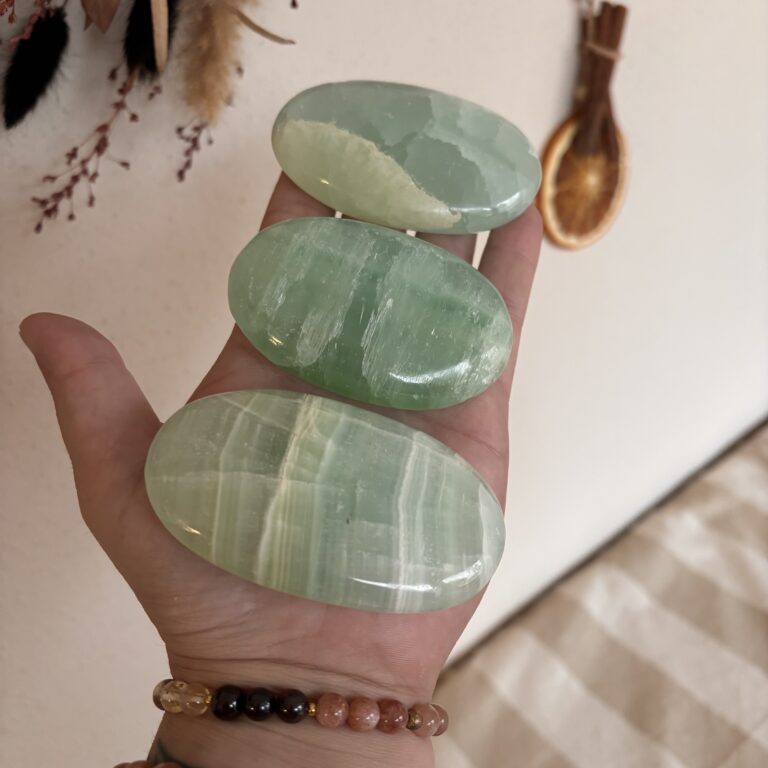 Pistache calciet handsteen