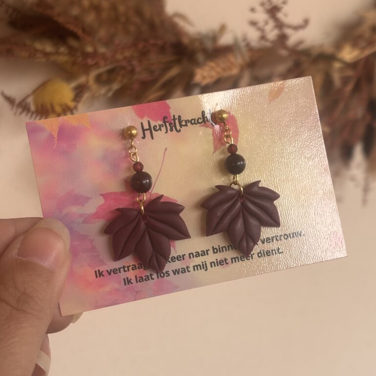 Herfstblad oorbellen granaat