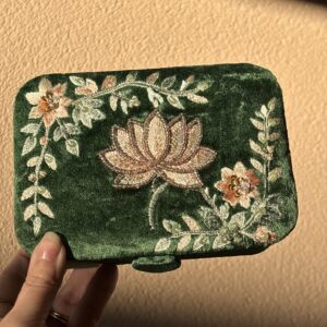 Opbergdoosje groen lotus bloem